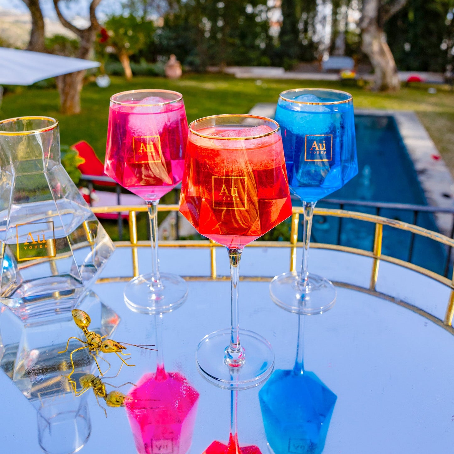 Au Long Stem Diamond Cut Glass